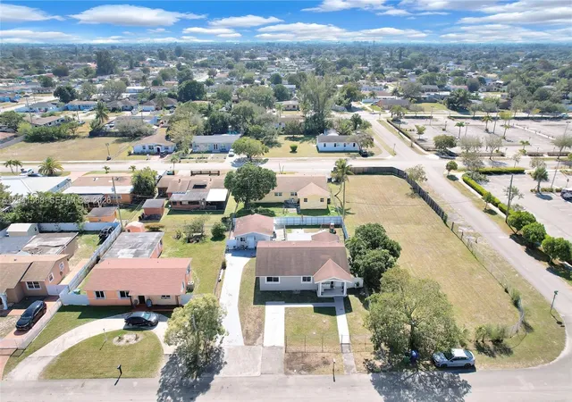 Homes for sale in Miami Gardens, FL | 3280 Nw 213th Ter, Miami Gardens, FL 33056 | MLS# A12041568
