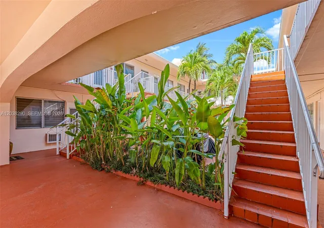 4th image of 7840 Harding Ave #3, Miami Beach, FL 33141 | MLS# A12038290