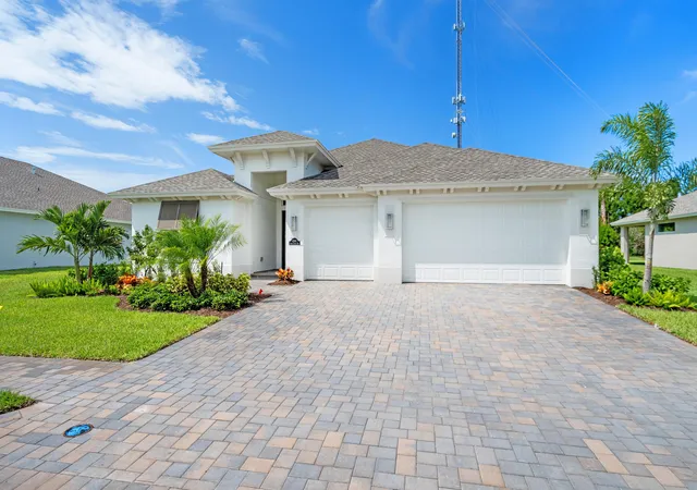 Photo 1 of Single family home for sale at 4066 Tower Pointe Way, Vero Beach, FL 32967 | MLS# B26044332 | Listing updated on 2026-09-23