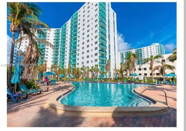 3rd image of 3901 S Ocean Dr #8T, Hollywood, FL 33019 | MLS# A12041612