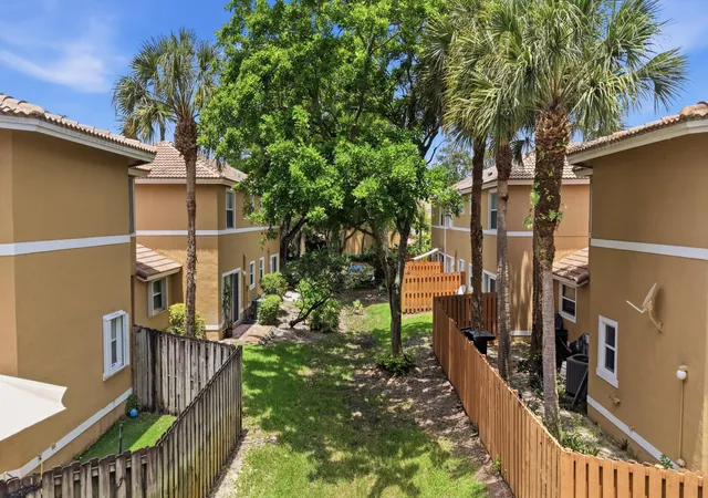Homes for sale in Sunrise, FL | 2824 Nw 99th Ter, Sunrise, FL 33322 | MLS# B26044488