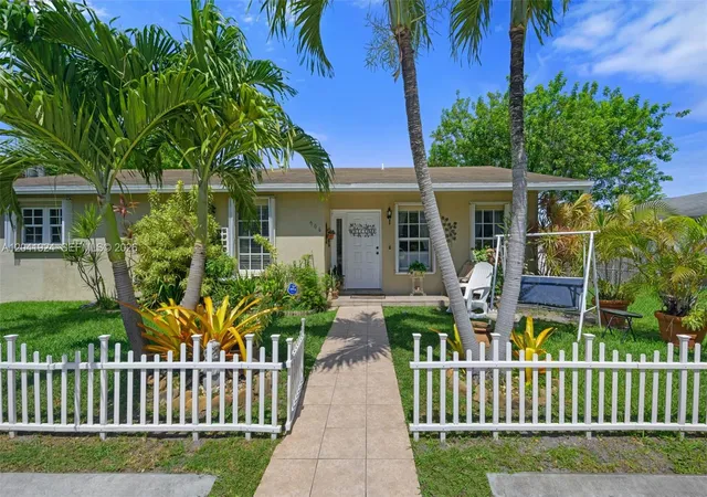 1st image of 906 Sw 8th Ave, Hallandale Beach, FL 33009 | MLS# A12041924