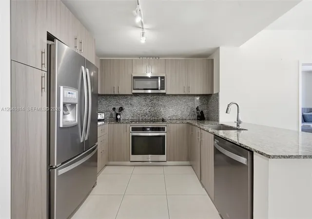 3rd image of 5350 Nw 84Th Ave #504, Doral, FL 33166 | MLS# A12041814