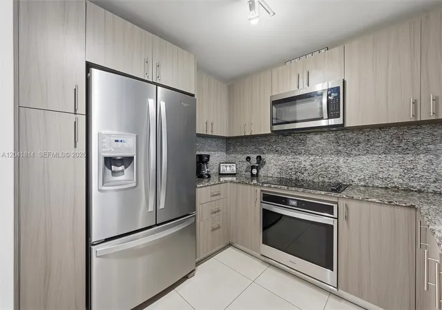 4th image of 5350 Nw 84Th Ave #504, Doral, FL 33166 | MLS# A12041814