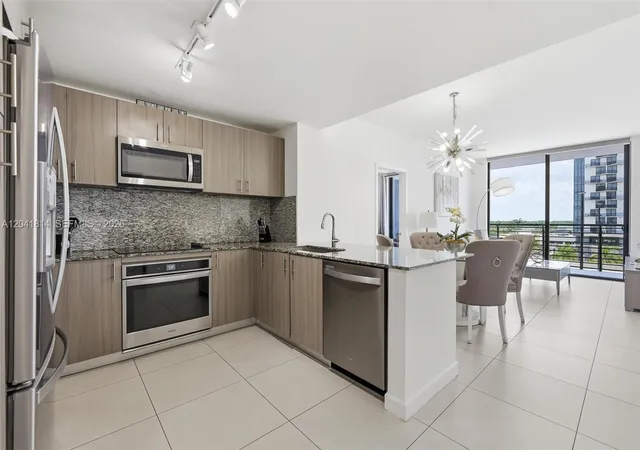 5th image of 5350 Nw 84Th Ave #504, Doral, FL 33166 | MLS# A12041814
