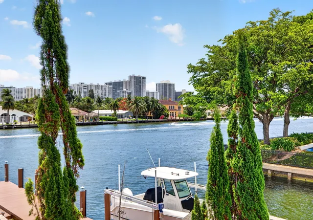 Photo 2 of Single family home for sale at 3110 Ne 47th Street, Fort Lauderdale, FL 33308 | MLS# B26044526 | Listing updated on 2026-09-24