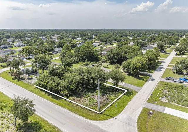 Homes for sale in Vero Beach, FL | 8315 102nd Ave, Vero Beach, FL 32967 | MLS# B26044531