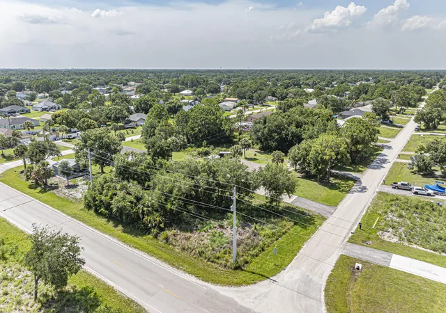 Homes for sale in Vero Beach, FL | 8315 102nd Ave, Vero Beach, FL 32967 | MLS# B26044531