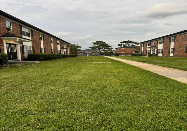 12th image of 5325 Curry Ford Rd #A104, Orlando, FL 32812 | MLS# A12041774