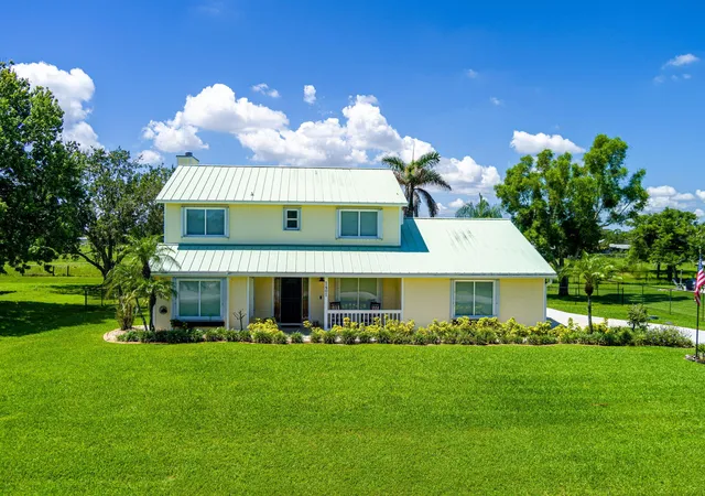 Photo 3 of Single family home for sale at 1401 Mallard Ct, Fort Pierce, FL 34982 | MLS# B26044583 | Listing updated on 2026-10-07