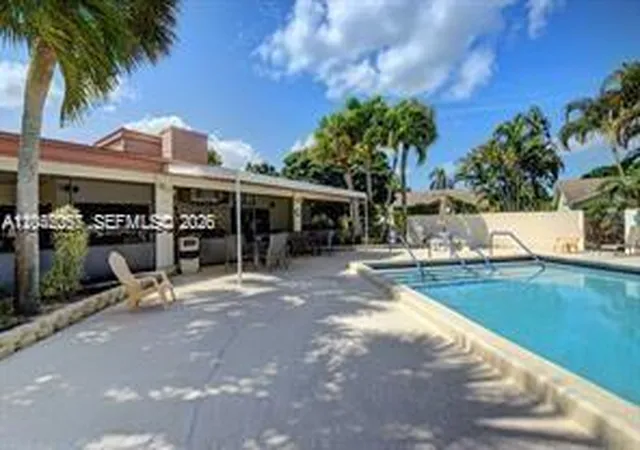 Homes for sale in Boca Raton, FL | 10301 Greenbriar Ct, Boca Raton, FL 33498 | MLS# A12042057