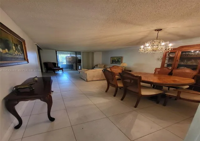 3rd image of 900 Colony Point Cir #107, Pembroke Pines, FL 33026 | MLS# A12042083
