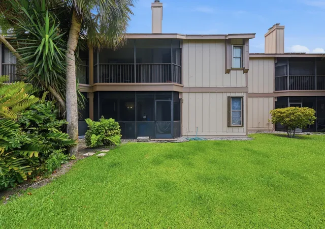 Homes for sale in Greenacres, FL | 600 Crosswinds #E1, Greenacres, FL 33413 | MLS# B26044621