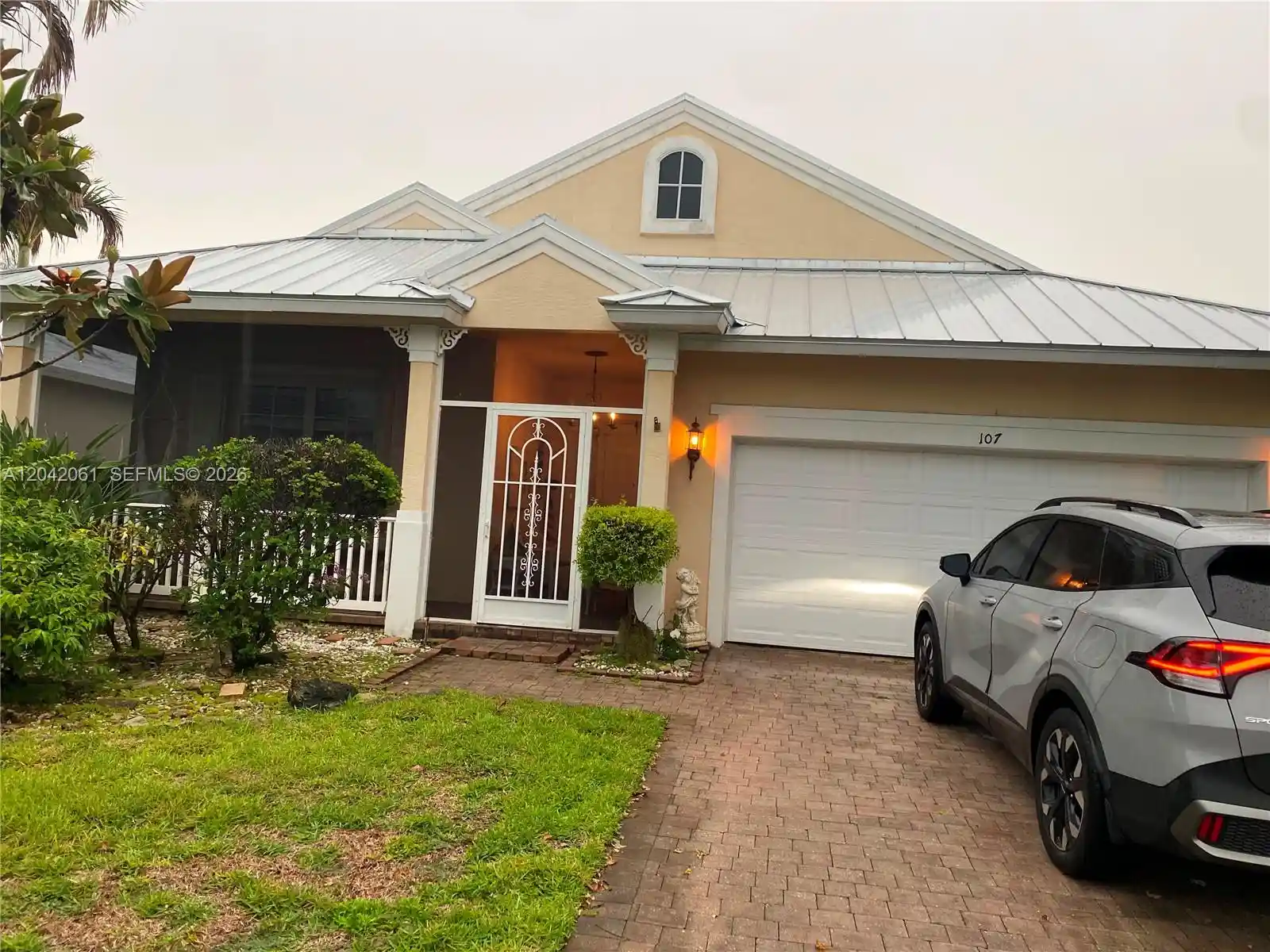 Photo 1 of Single family home for sale at 107 Nw Summerville Ct, Port St Lucie, FL 34986 | MLS# A12042061 | Listing updated on 2026-10-31