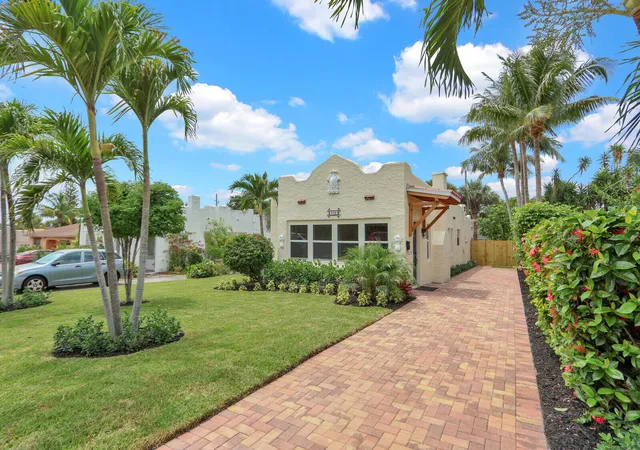 2nd image of 842 Selkirk St, West Palm Beach, FL 33405 | MLS# B26044648