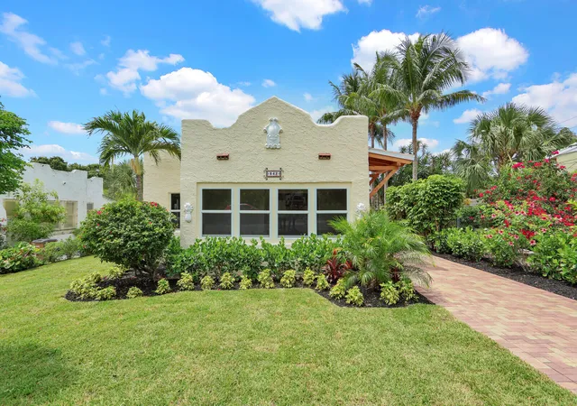3rd image of 842 Selkirk St, West Palm Beach, FL 33405 | MLS# B26044648