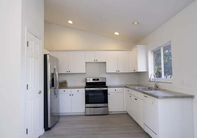 5th image of 4306 11Th St Sw, Lehigh Acres, FL 33976 | MLS# B26044651
