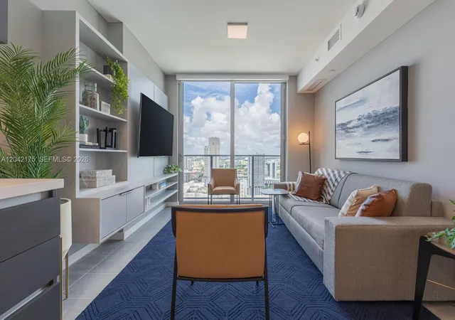 2nd image of 227 Ne 2nd St #3104, Miami, FL 33132 | MLS# A12042175