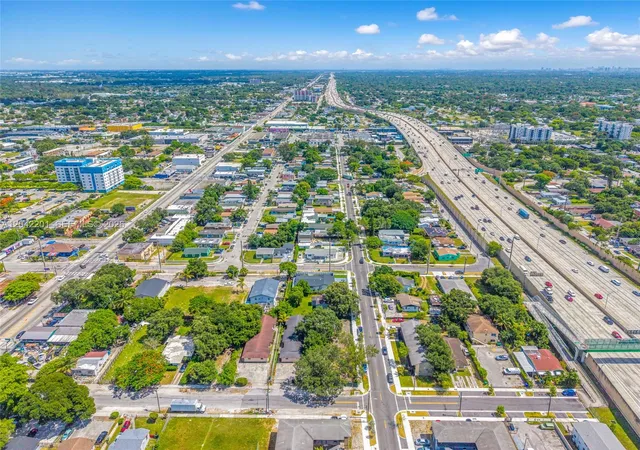 2nd image of 605 Nw 65th St, Miami, FL 33150 | MLS# A12042201