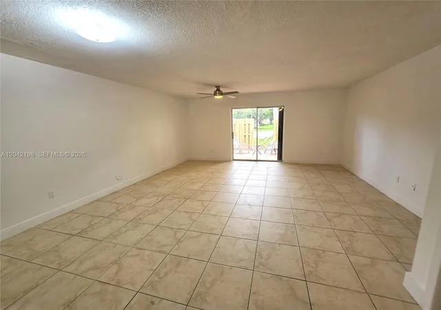 5th image of 14237 SW 94th Cir Ln, Miami, FL 33186