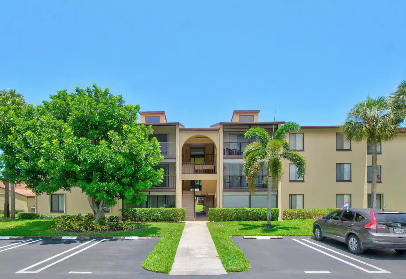 Listing Photo 1 - Condo for sale in 627 Sea Pine Wy located at 627 Sea Pine Wy, Greenacres, FL 33415 - Unit #A3