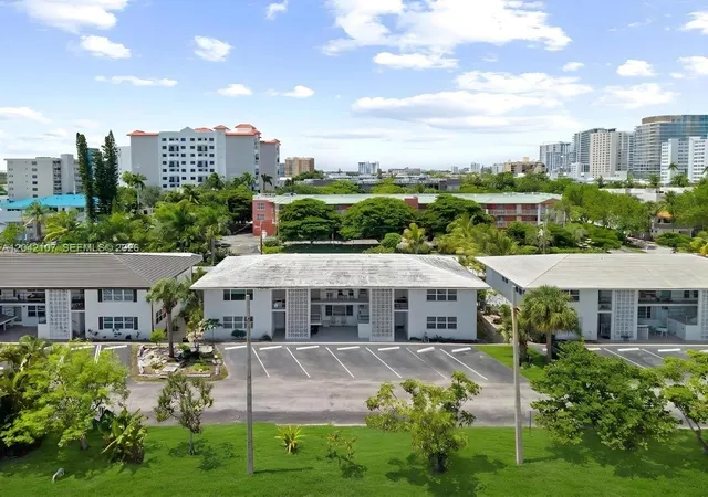 Homes for sale in Pompano Beach, FL | 3213 Colony Clb Rd, Pompano Beach, FL 33062