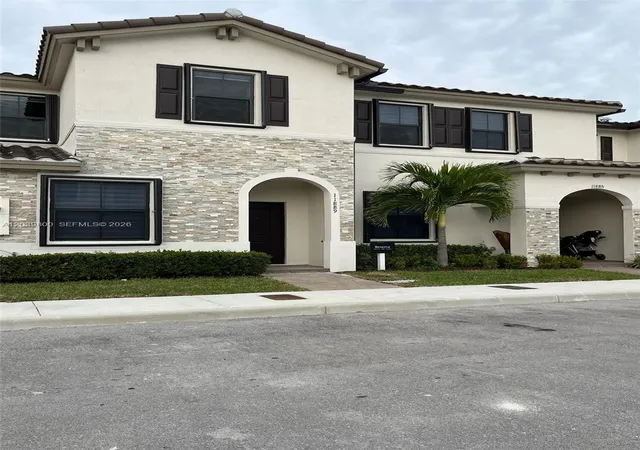 3rd image of 11889 Sw 245Th Ter, Homestead, FL 33032 | MLS# A12039800