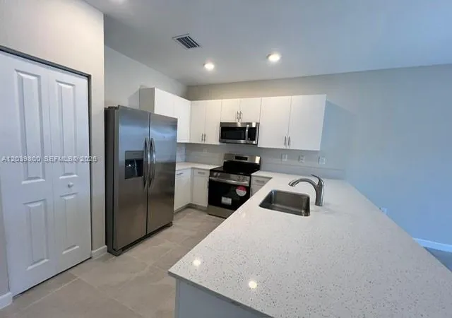 4th image of 11889 Sw 245Th Ter, Homestead, FL 33032 | MLS# A12039800
