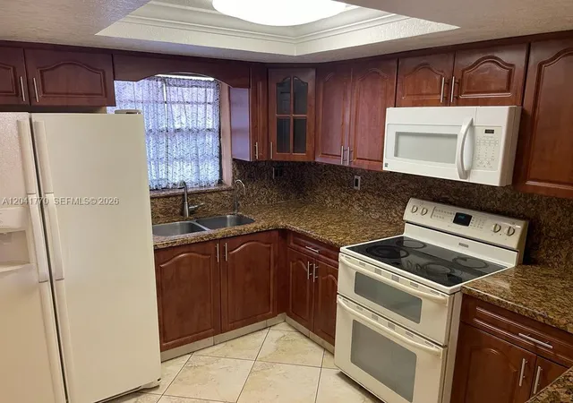 3rd image of 10851 Sw 6Th St, Miami, FL 33174