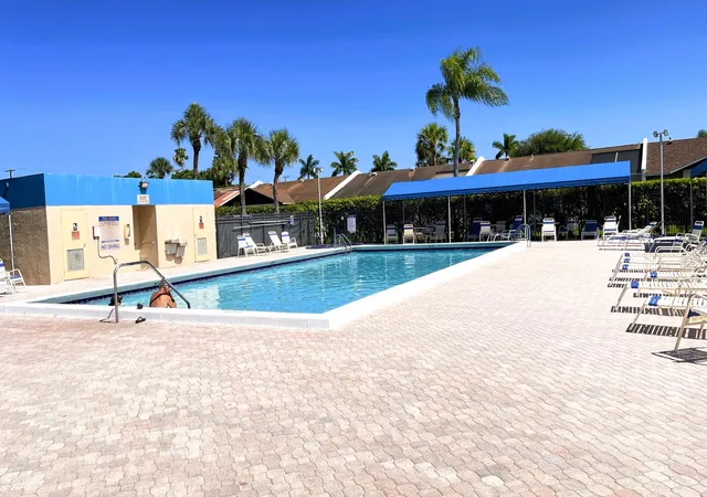 26th image of 15640 Bottlebrush Cir, Delray Beach, FL 33484 | MLS# B26044767