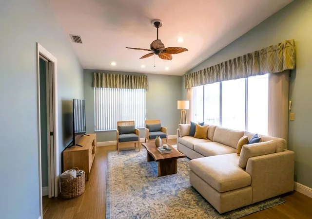 5th image of 15640 Bottlebrush Cir, Delray Beach, FL 33484 | MLS# B26044767