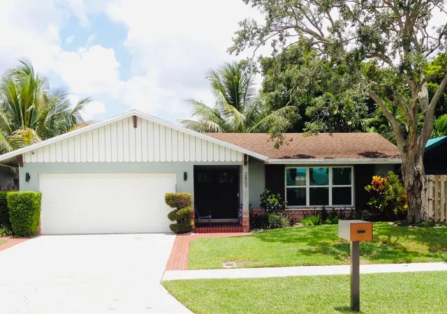 Photo 2 of Single family home for sale at 2807 Sw 13th Court, Deerfield Beach, FL 33442 | MLS# B26044782 | Listing updated on 2026-10-05