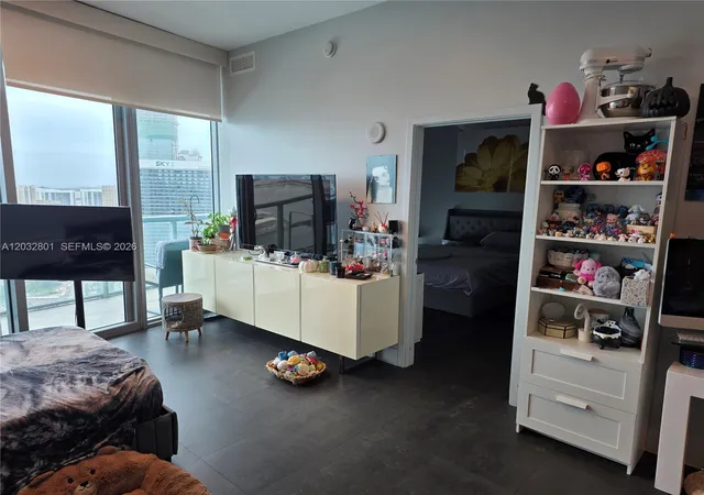 5th image of 888 Biscayne Blvd #5107, Miami, FL 33132 | MLS# A12032801