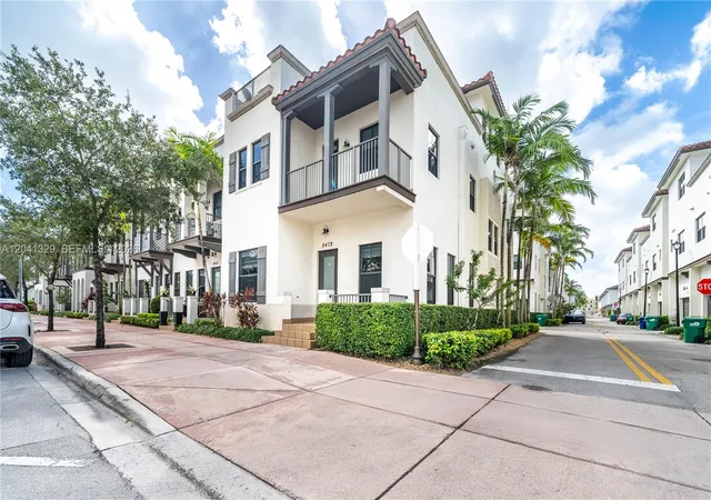 2nd image of 8478 Nw 52nd St, Doral, FL 33166 | MLS# A12041329
