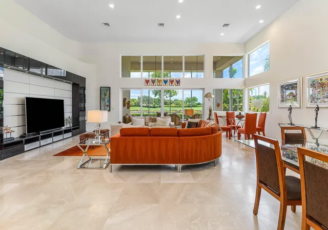Homes for sale in Boca Raton, FL | 17069 Royal Cove Wy, Boca Raton, FL 33496 | MLS# B26044919
