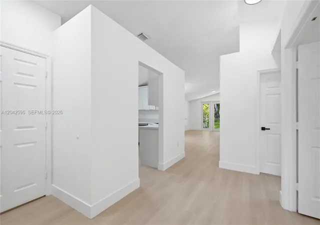 Homes for sale in Weston, FL | 4114 Sapphire St, Weston, FL 33331 | MLS# A12042595