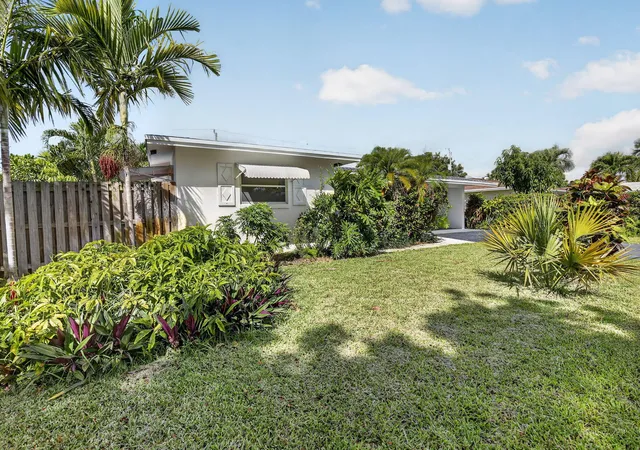 Photo 3 of Single family home for sale at 5731 Ne 17th Terrace, Fort Lauderdale, FL 33334 | MLS# B26044954 | Listing updated on 2026-10-09