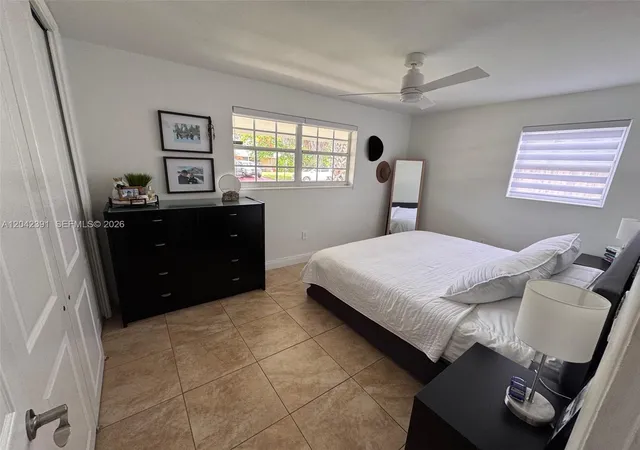 5th image of 8130 Nw 12Th St, Pembroke Pines, FL 33024 | MLS# A12042391