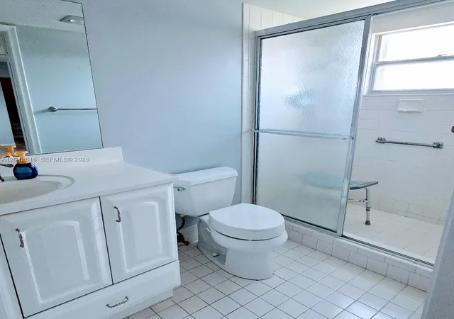 5th image of 800 Sw 131St Ave #301F, Pembroke Pines, FL 33027 | MLS# A12042816