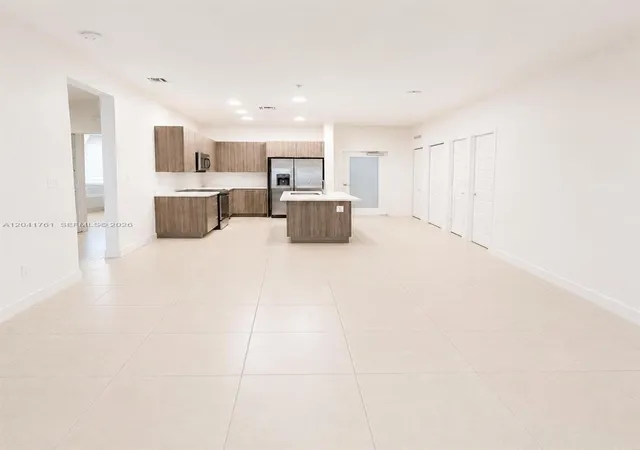 3rd image of 4636 Nw 84Th Ave #45, Doral, FL 33166 | MLS# A12041761