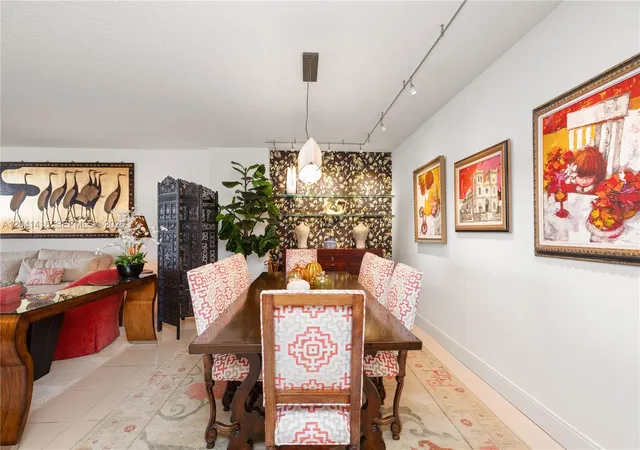 5th image of Villa Regina Condominium, Miami, FL 33129