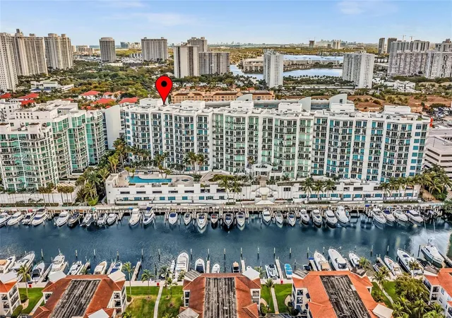 40th image of 3029 Ne 188th St #822, Miami, FL 33180 | MLS# A12042301