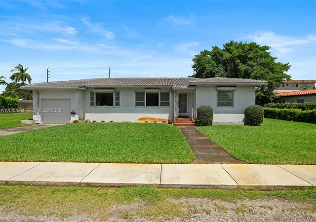 2nd image of 20 Sw 4th St, Dania, FL 33004 | MLS# A12042904