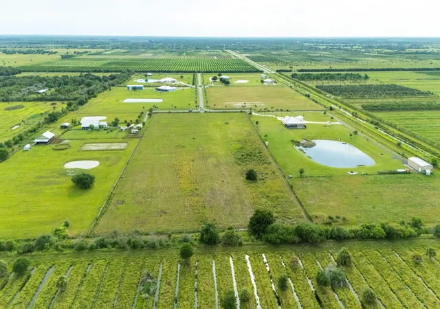 5th image of 4 Sneed Rd, Fort Pierce, FL 34945 | MLS# B26045136
