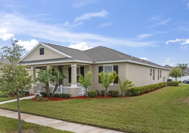 Photo 1 of Single family home for sale at 1465 Bruntsfield Ter, Vero Beach, FL 32966 | MLS# B26045168 | Listing updated on 2026-09-23