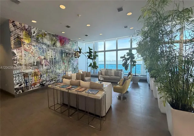 Homes for sale in Miami, FL | 725 Ne 22nd Street, Miami, FL 33137 | Houzeo