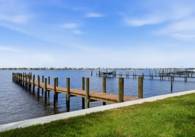 Photo 3 of Single family home for sale at 911 Nw Sunset Ter, Stuart, FL 34994 | MLS# B26045189 | Listing updated on 2026-10-08