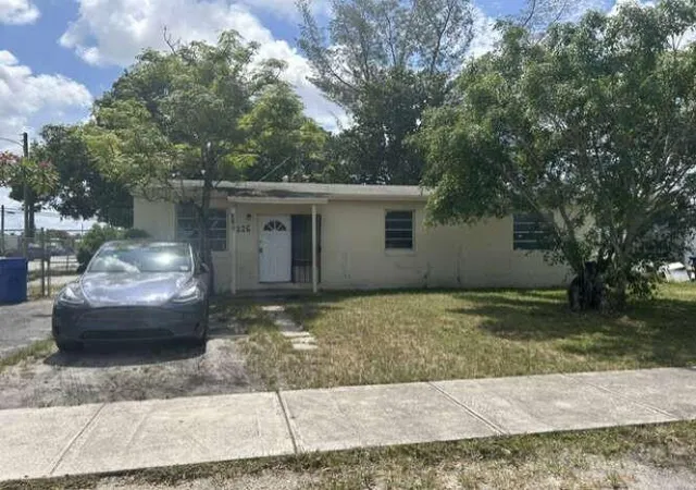 Photo 1 of Single family home for sale at 1226 Nw 23rd Terrace, Fort Lauderdale, FL 33311 | MLS# B26045240 | Listing updated on 2026-09-23