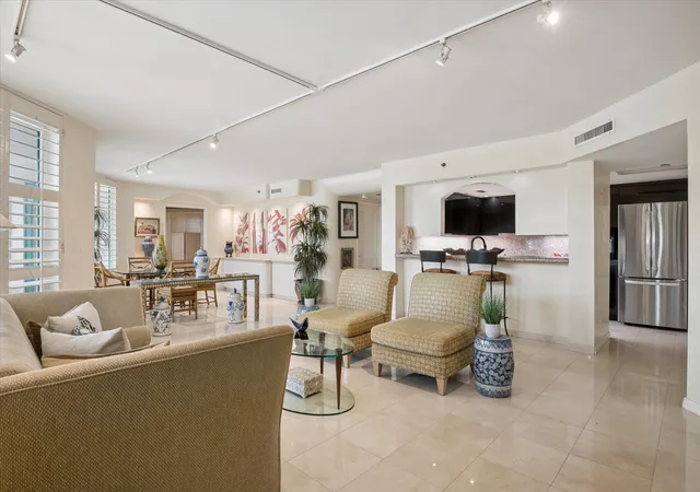 4th image of 120 SE 5th Avenue #329, Boca Raton, FL 33432 | MLS# B26045241