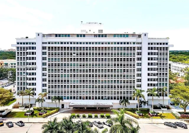 26th image of 700 Biltmore Wy #916, Coral Gables, FL 33134 | MLS# A12037497